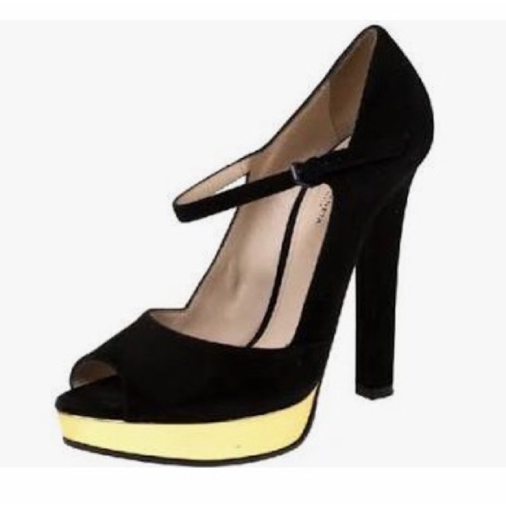 Bottega Venetia suede peep toe with gold platform in black suede